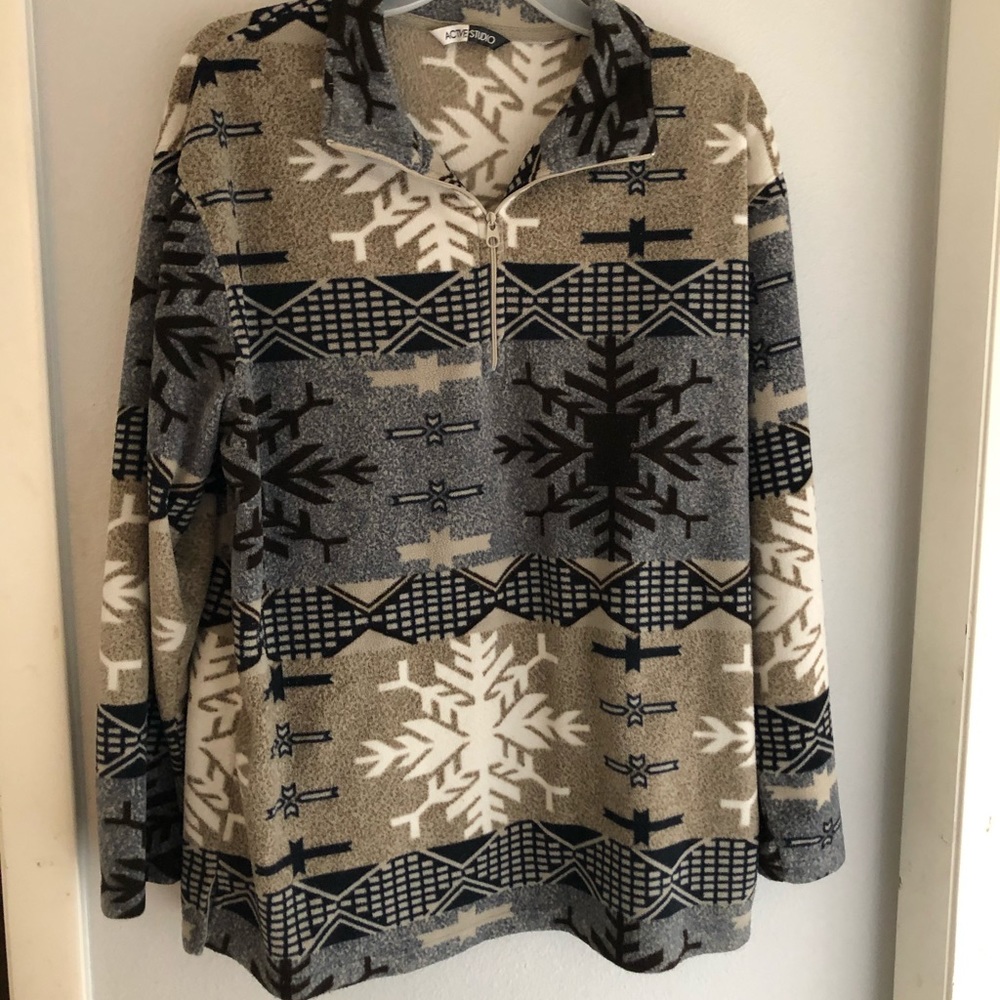 Women’s pullover